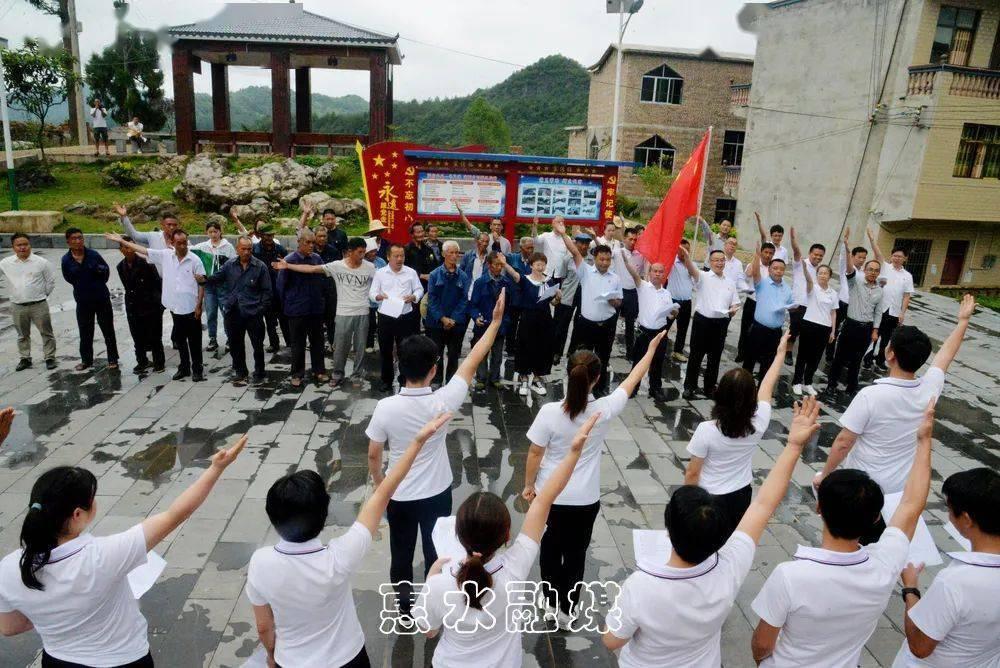 飞夺泸定桥时,敌军为何只拆木板而不炸桥?杨成武含泪道出实情