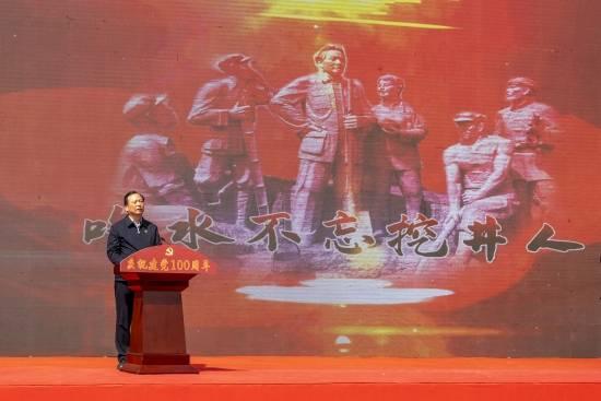 皇帝徐寿辉临死前大哭求饶，陈友谅阴冷一笑：你活不过今天了
